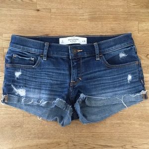 Abercrombie & Fitch classic denim short